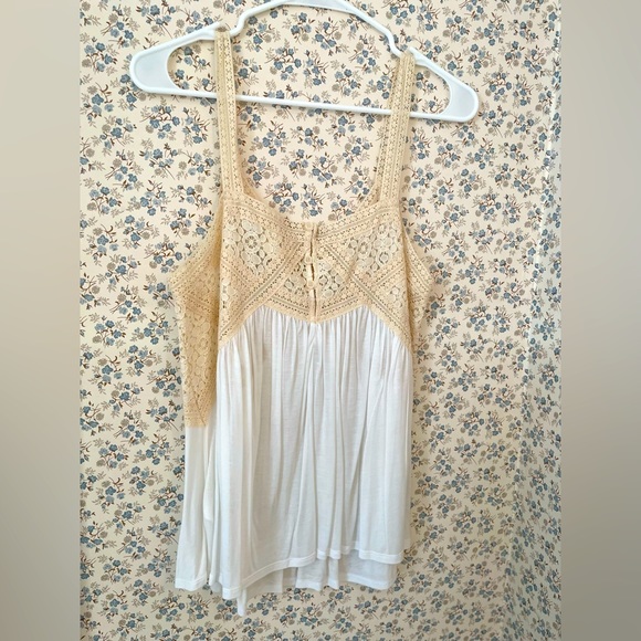 Like New! Anthropologie BOHO tank top - Picture 2 of 6
